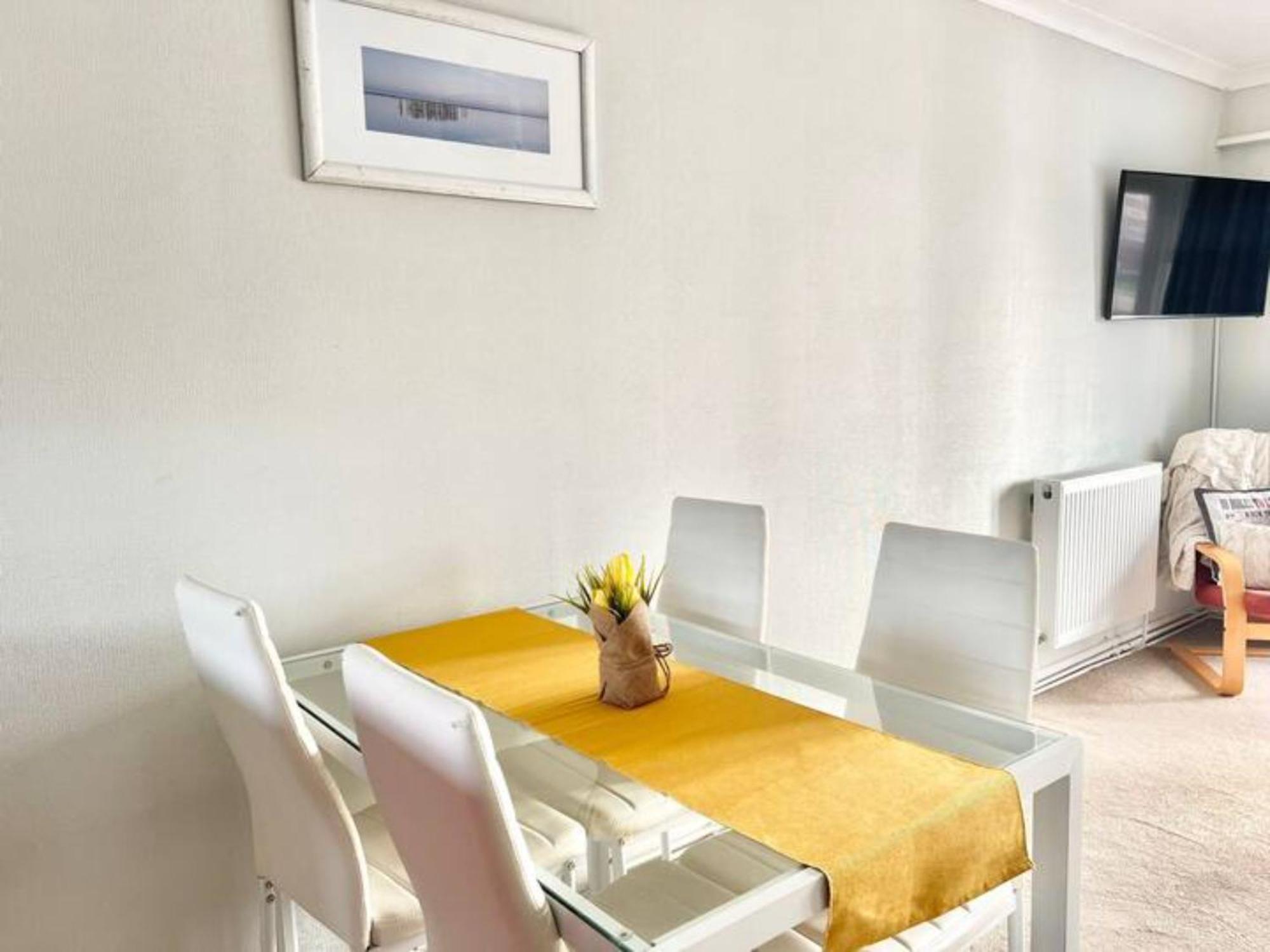 Pass The Keys Cosy Flat In Maritime Quarter Apartment