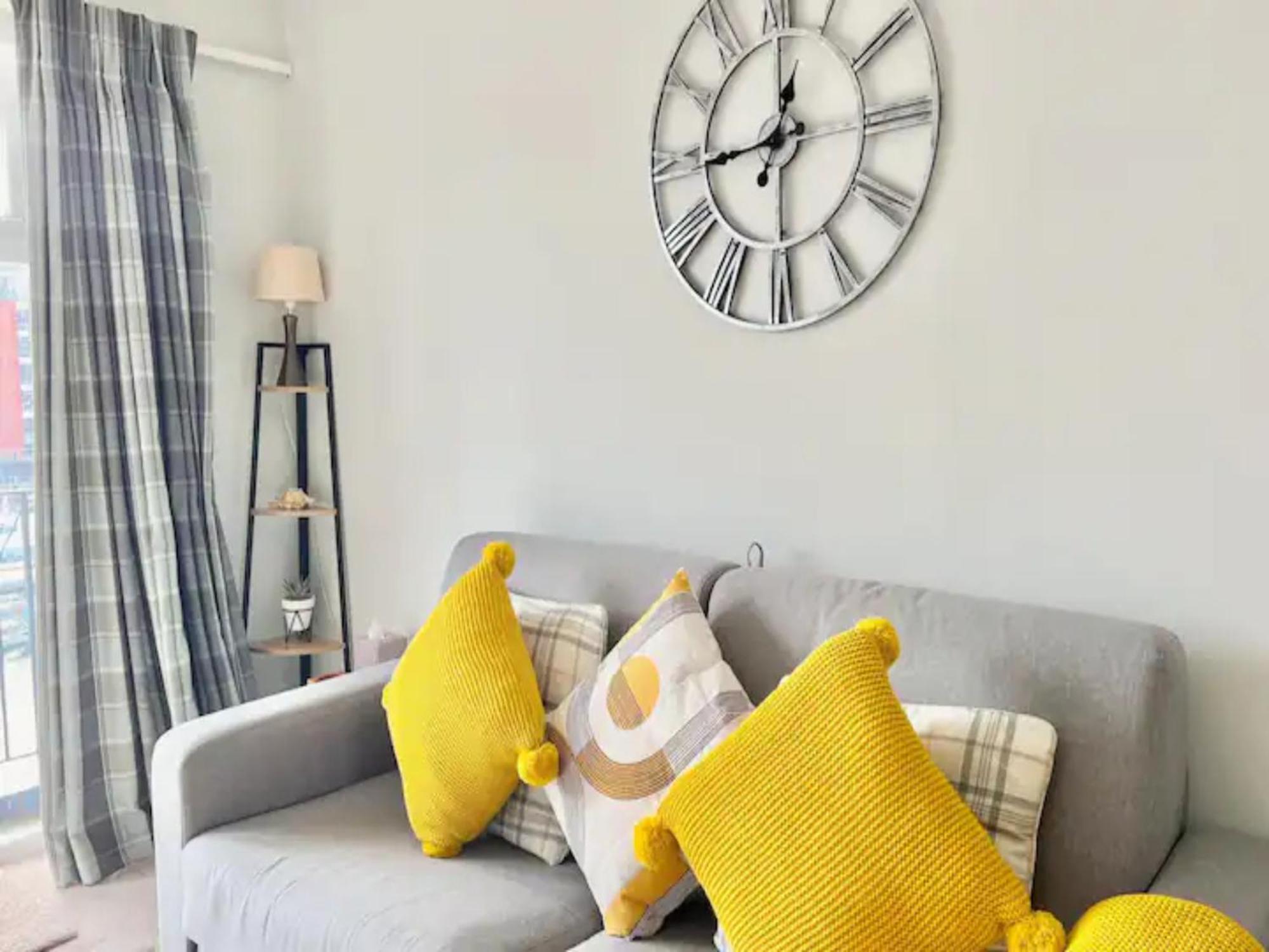 Pass The Keys Cosy Flat In Maritime Quarter Apartment *