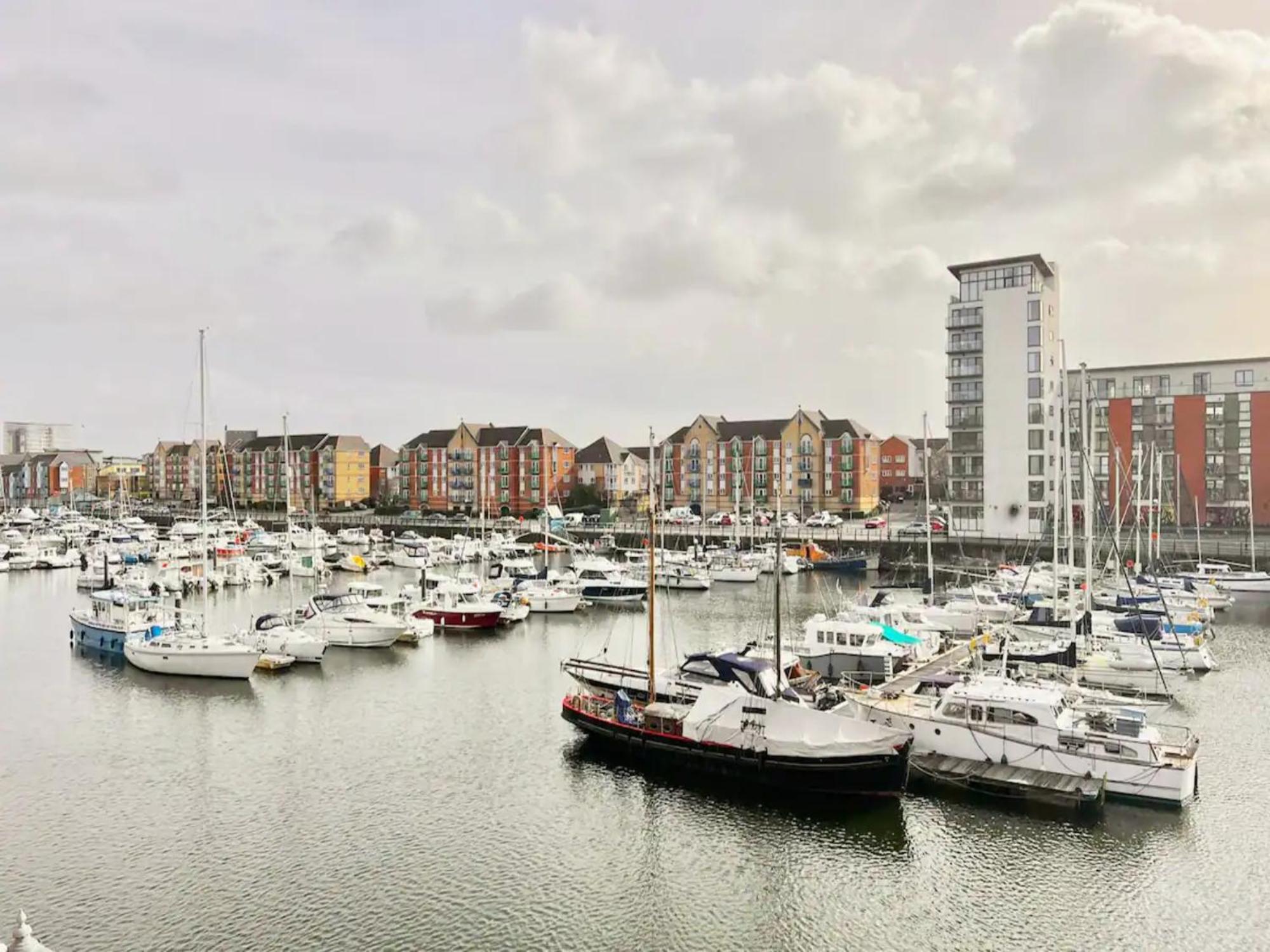 Apartment Pass The Keys Cosy Flat In Maritime Quarter