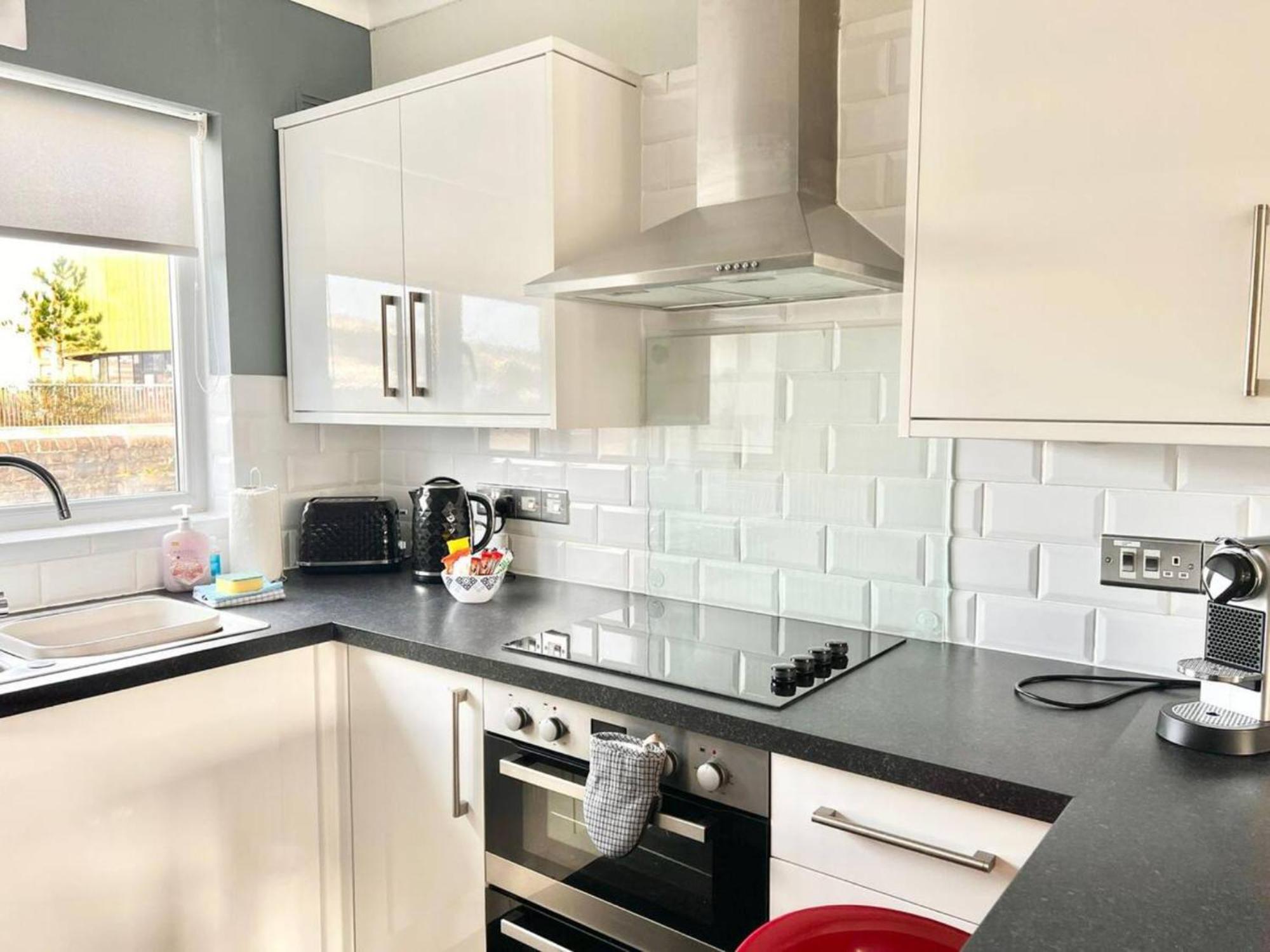 Pass The Keys Cosy Flat In Maritime Quarter Apartment Swansea