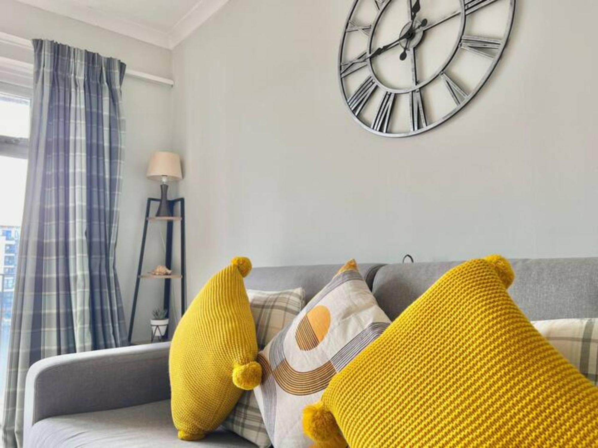 Pass The Keys Cosy Flat In Maritime Quarter Apartment *