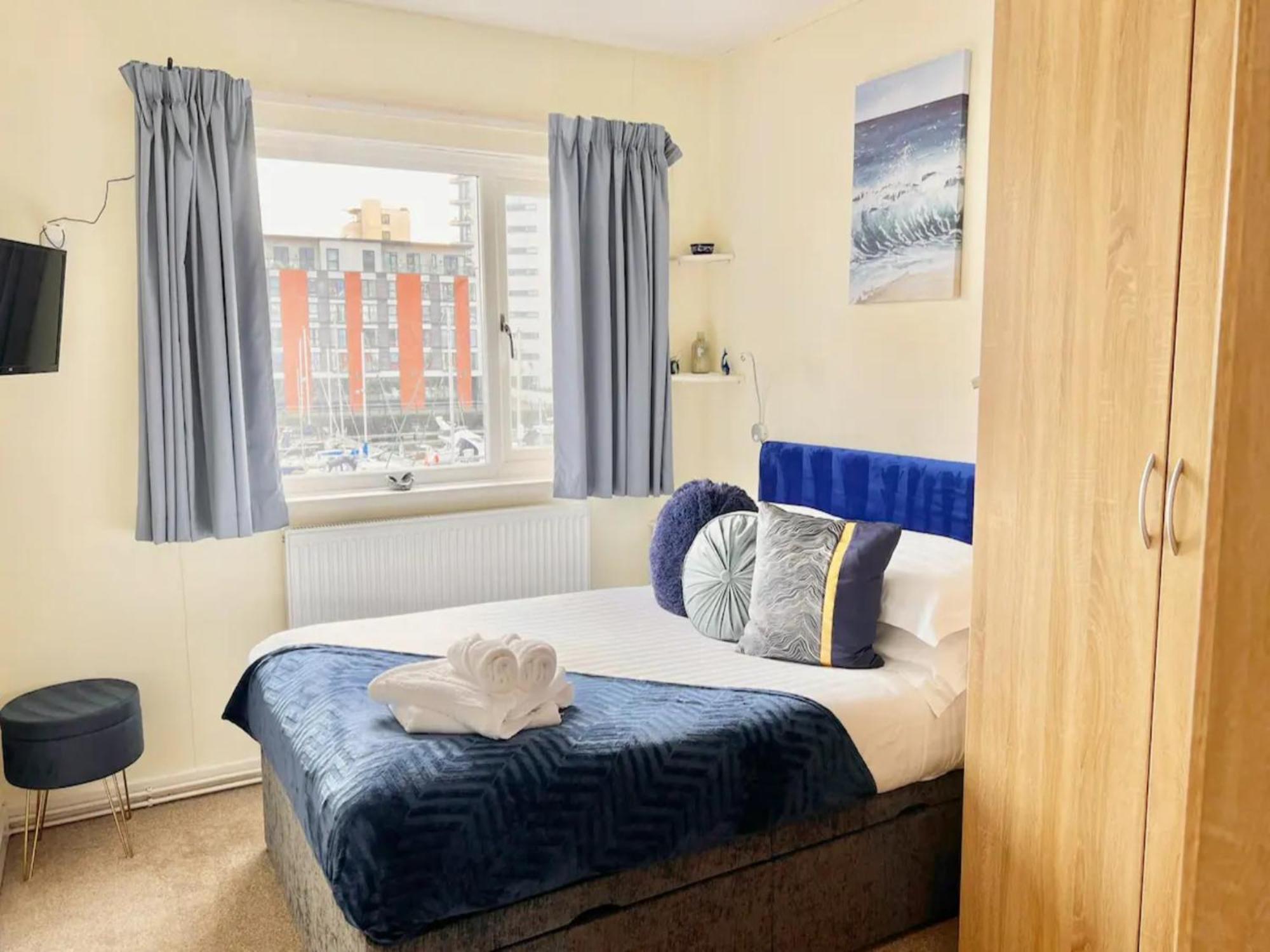 Pass The Keys Cosy Flat In Maritime Quarter * Swansea